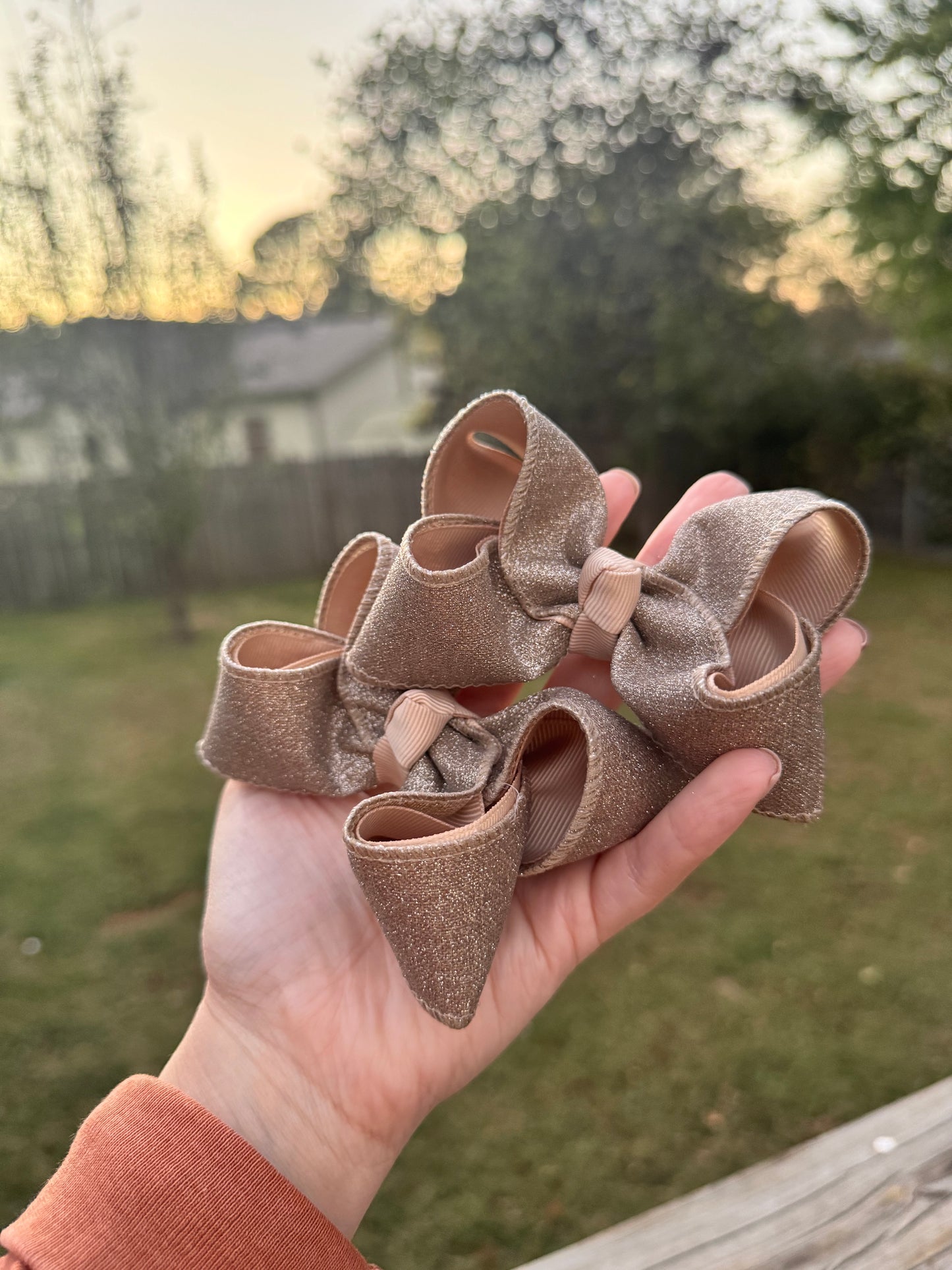 Taupe Glitter Piggies